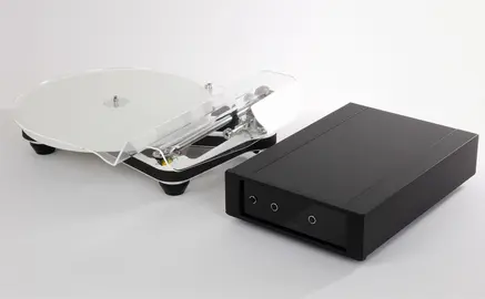 Rega PLANAR 10 Giradischi con Braccio RB3000 Rega PLANAR 10 Giradischi con Braccio RB3000