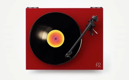 Rega PLANAR 2 Giradischi con Braccio e Testina Carbon Rega PLANAR 2 Giradischi con Braccio e Testina Carbon